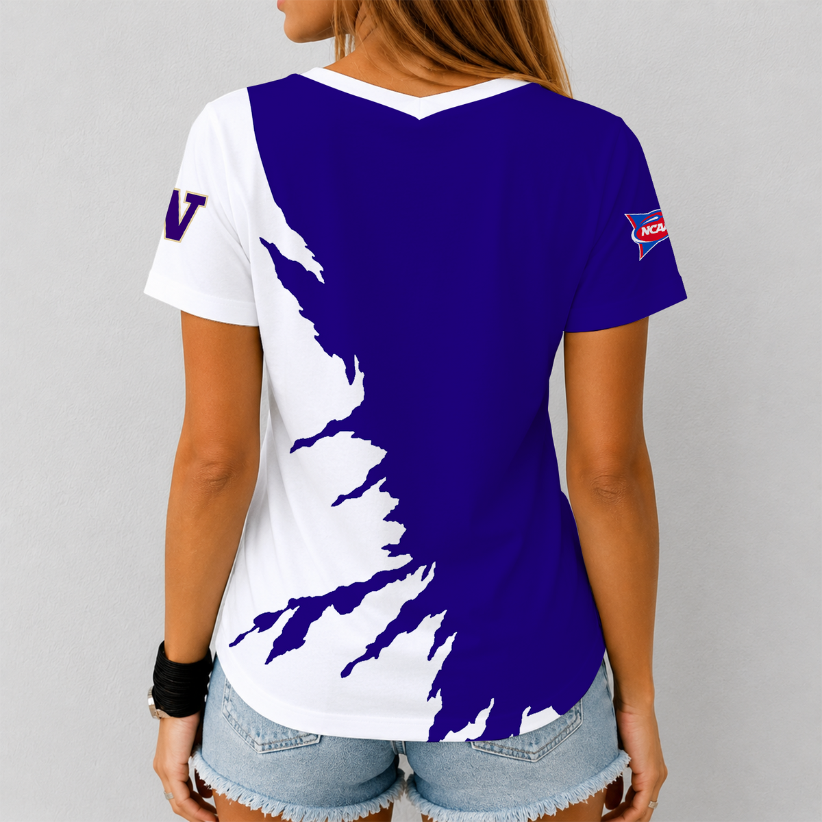 [TOUCHDOWN DEAL] NEW CUSTOMIZED NCAA FBS19 WSH WASHINGTON HUSKIES V-NECK FEMALE SHIRT