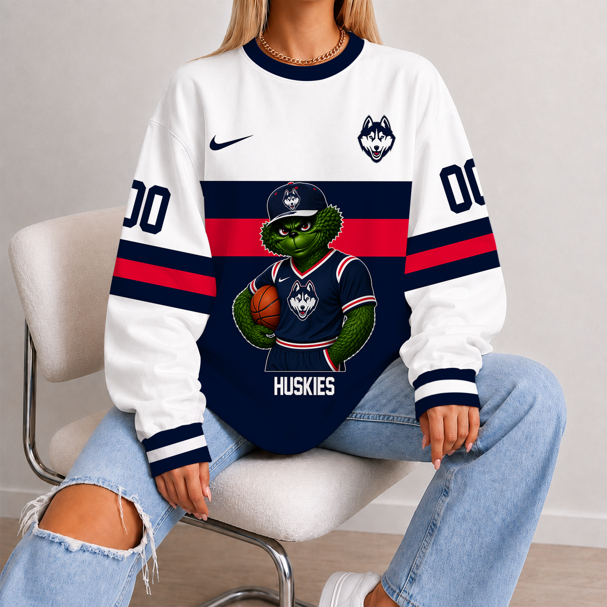 [SLAM DUNK DEAL] NEW CUSTOMIZED NCAA MAM21 UCH UCONN HUSKIES STRAPPY UNISEX SWEATSHIRT