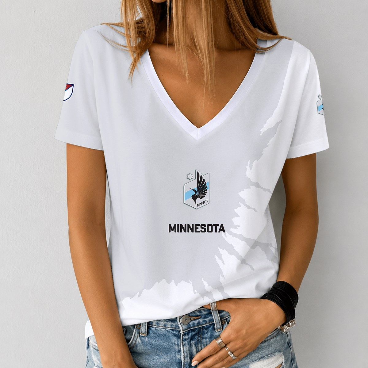 [GOAL DEAL] NEW CUSTOMIZED MLS22 MUF MINNESOTA UNITED FC V-NECK FEMALE SHIRT
